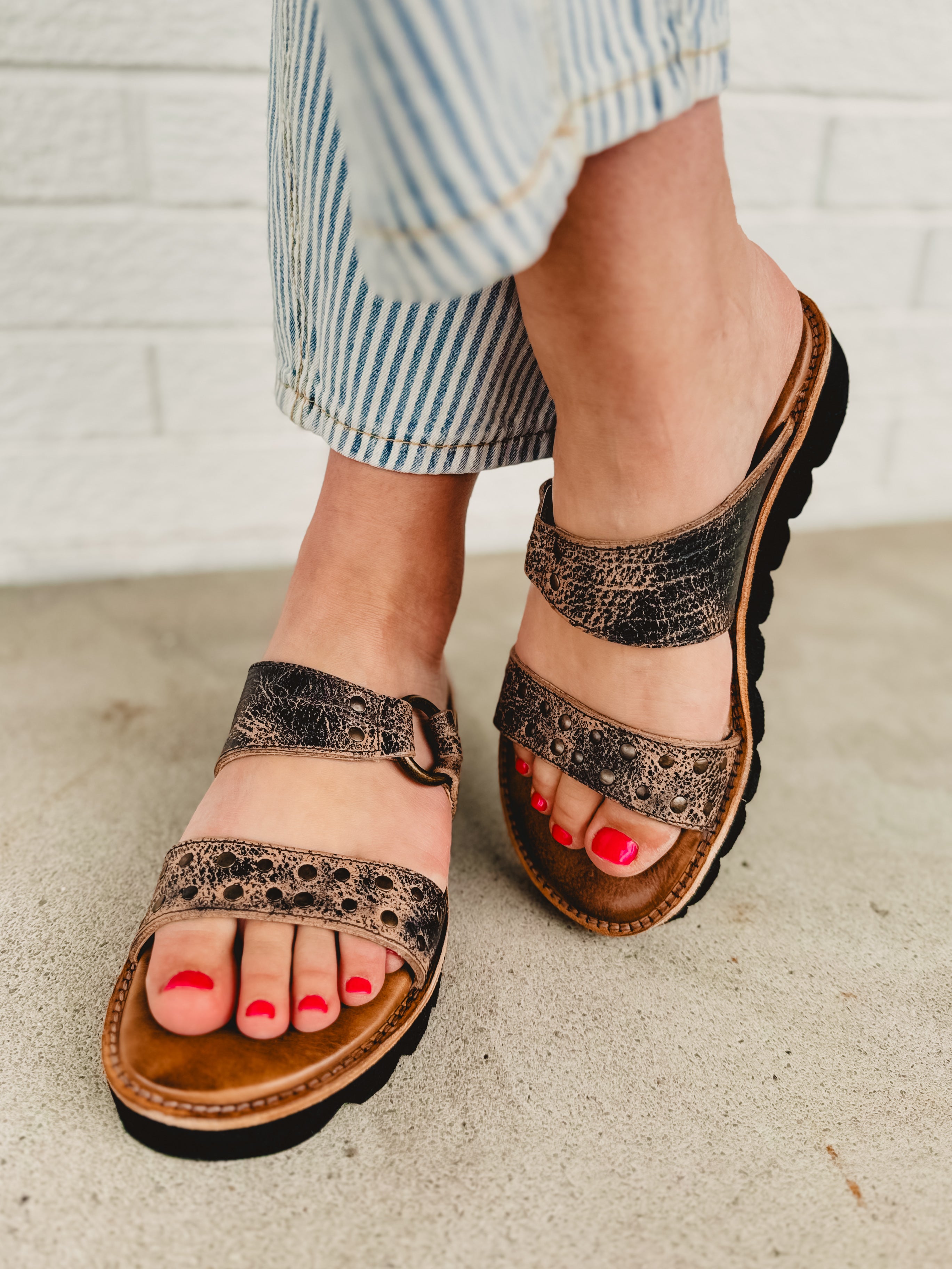 Bedstu Chow Platform Sandal - Black Lux - Lace and Grace Boutique