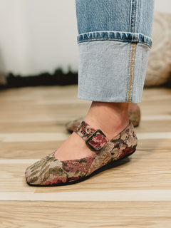 The Soho Buckle Ballet Flat - Mauve Tapestry - Lace and Grace Boutique