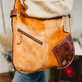 BedStu Argus Shoulder Bag - Cafe Latte Rustic
