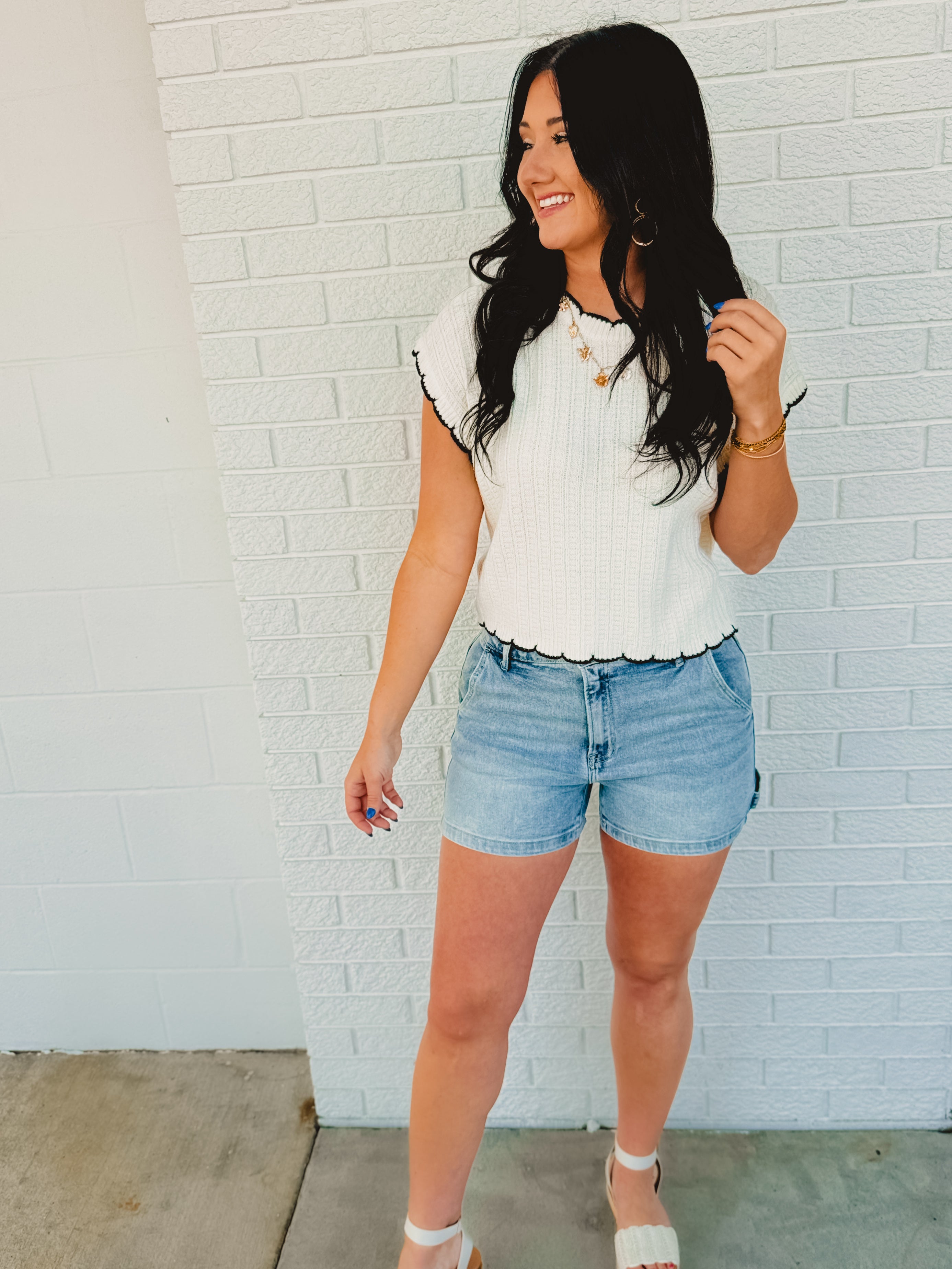 Contrast Scallop Edge Detail Sweater Top - Ivory/Black - Lace and Grace Boutique