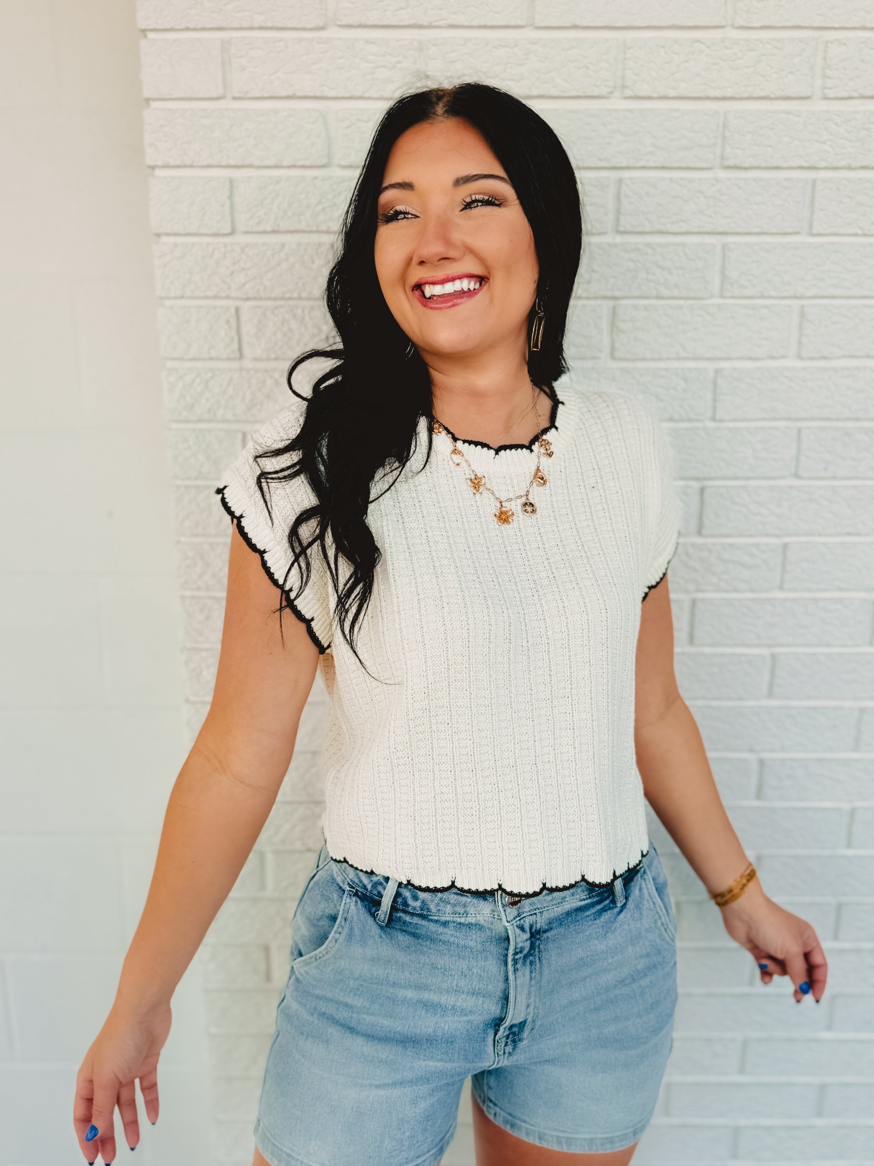 Contrast Scallop Edge Detail Sweater Top - Ivory/Black - Lace and Grace Boutique