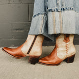 Bedstu Baila II Boot - Tan Rustic Nectar Lux