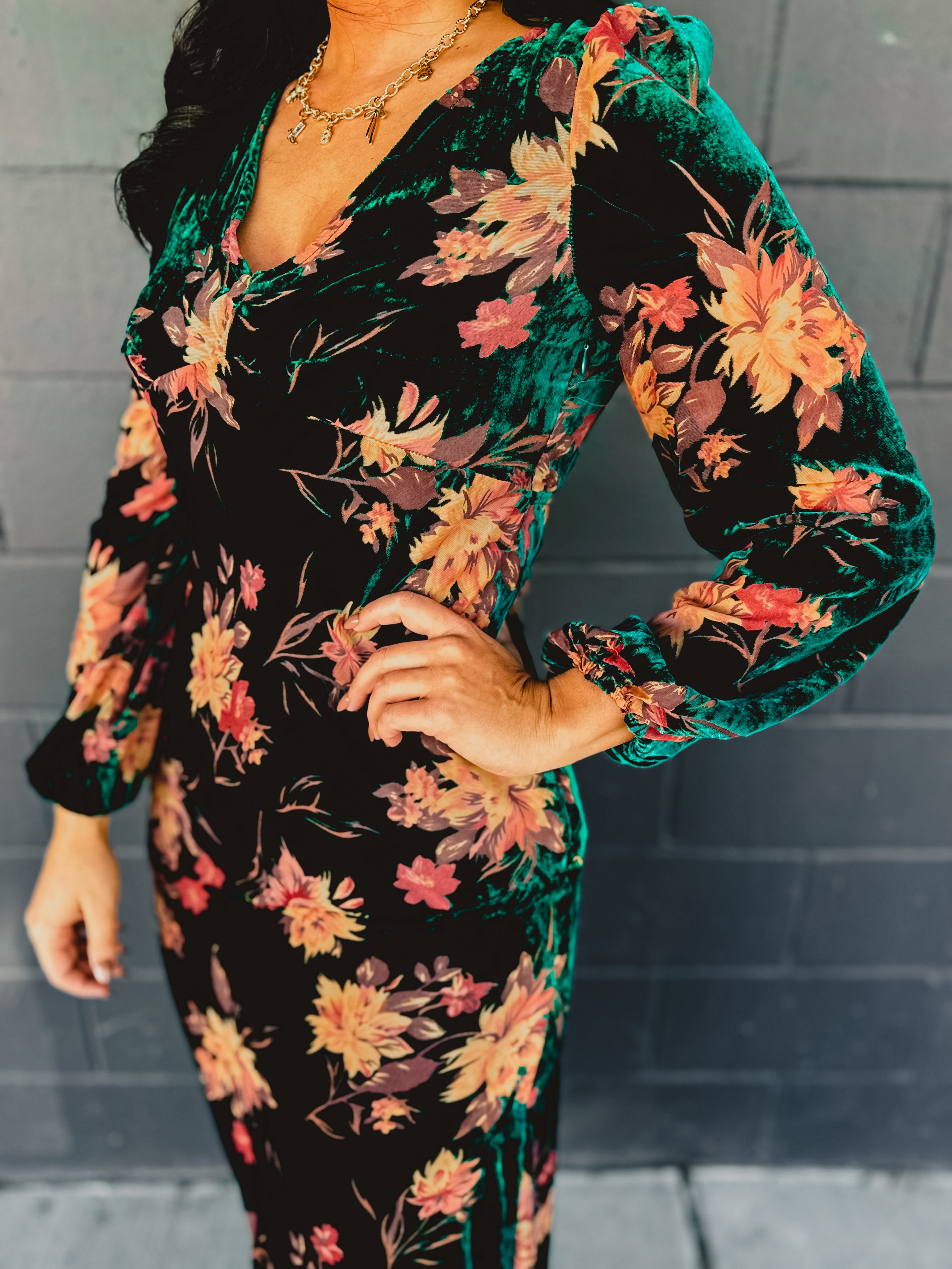 Burnout Velvet Long Sleeve Maxi Dress - Emerald Small Burnout Velvet Long Sleeve Maxi Dress - Emerald Small