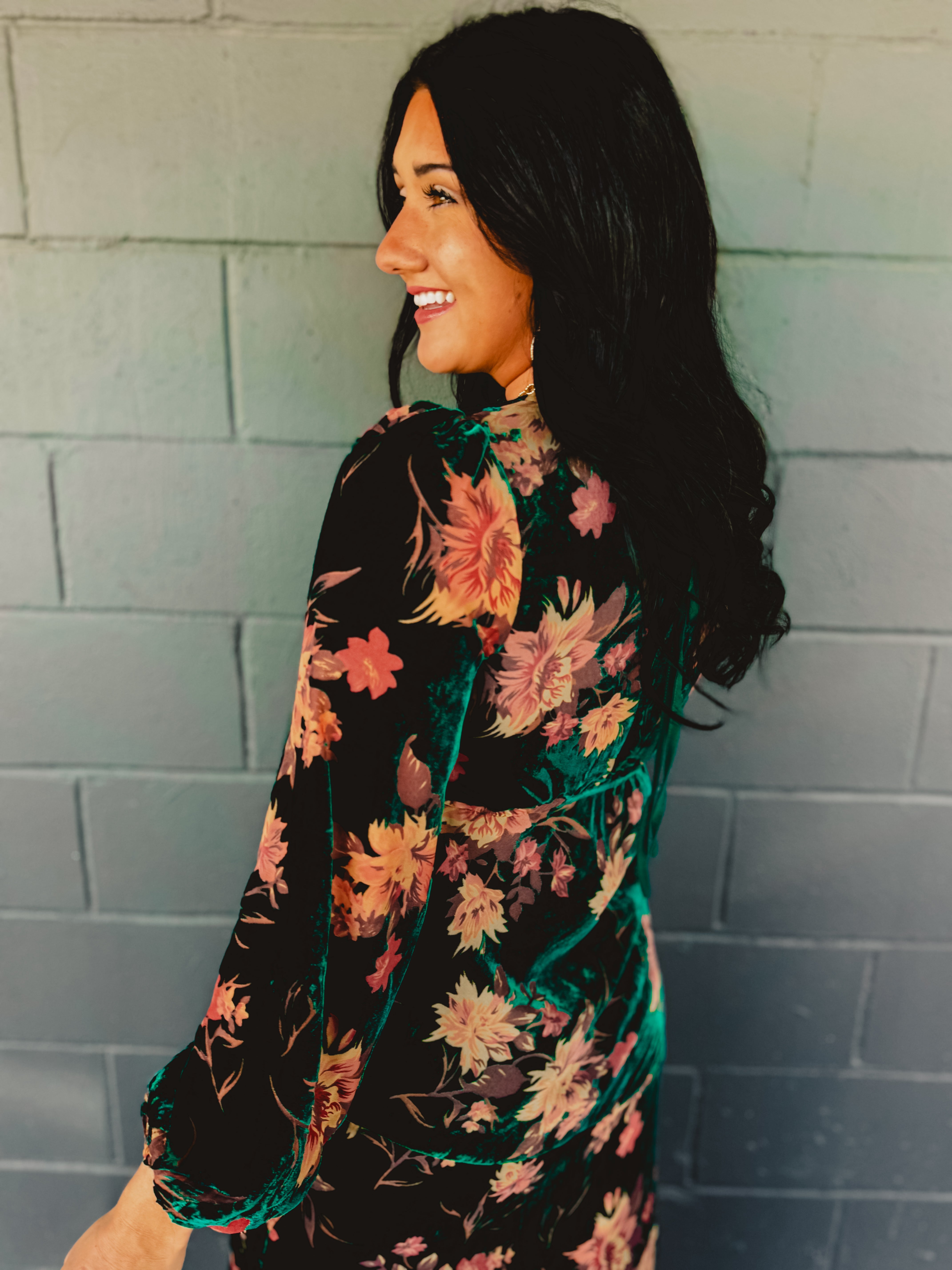 Burnout Velvet Long Sleeve Maxi Dress - Emerald Small Burnout Velvet Long Sleeve Maxi Dress - Emerald Small