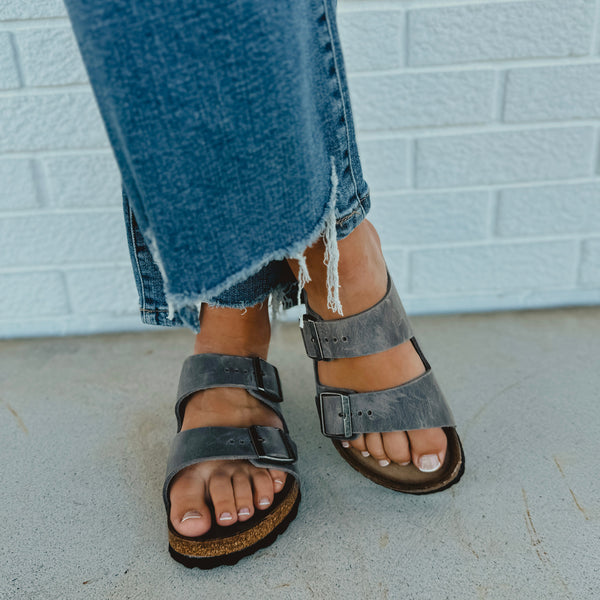 Arizona Sandal Iron Oiled Leather with Soft Footbed Arizona | Soft Footbed | Oiled Leather | Iron – Birkenstock  main image 3