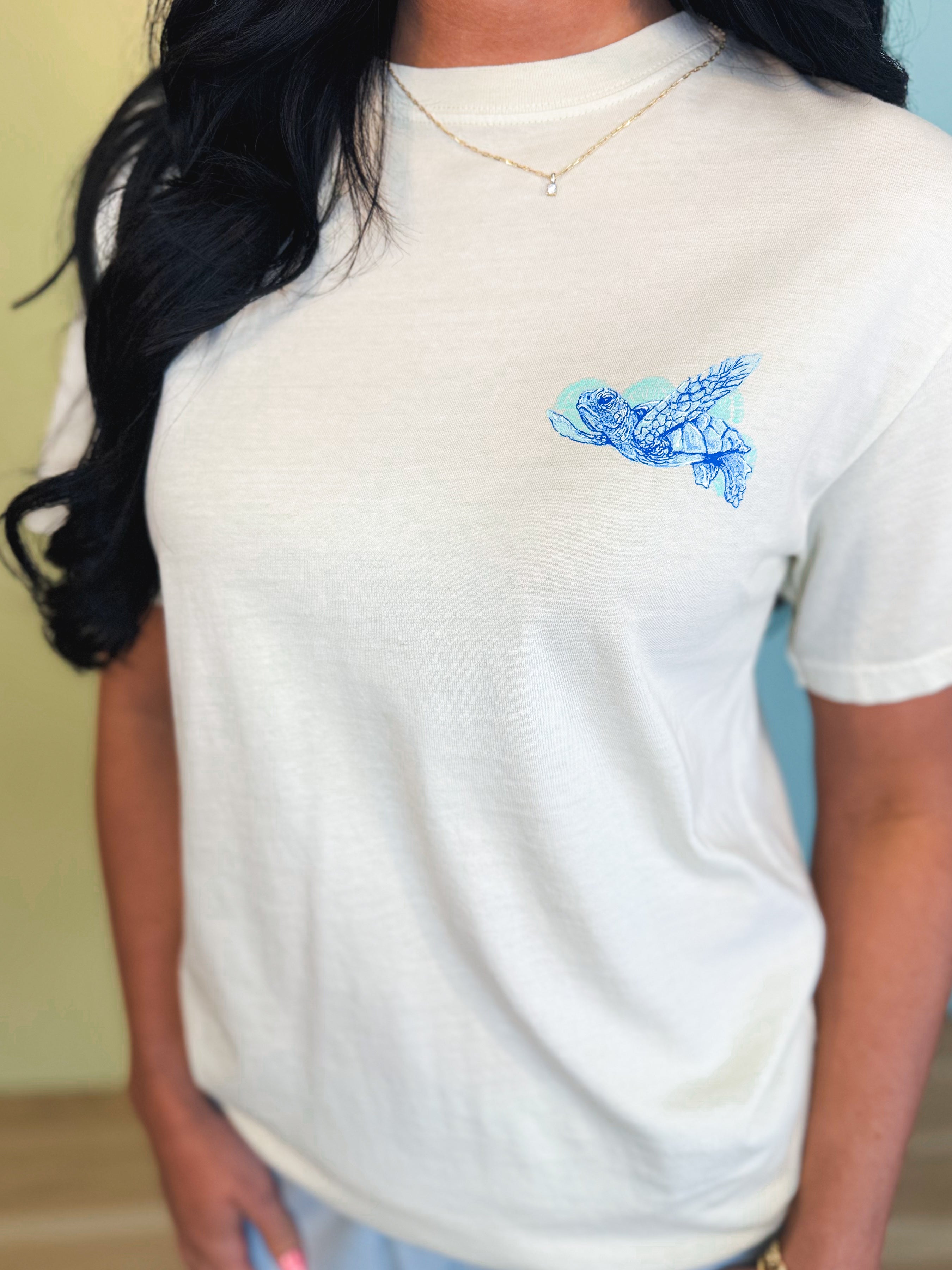 Simply Southern Mineral Wash Howdy Tee - Bone - Lace and Grace Boutique
