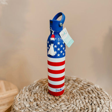 Swig All American Flip + Sip Bottle 26oz - Lace and Grace Boutique