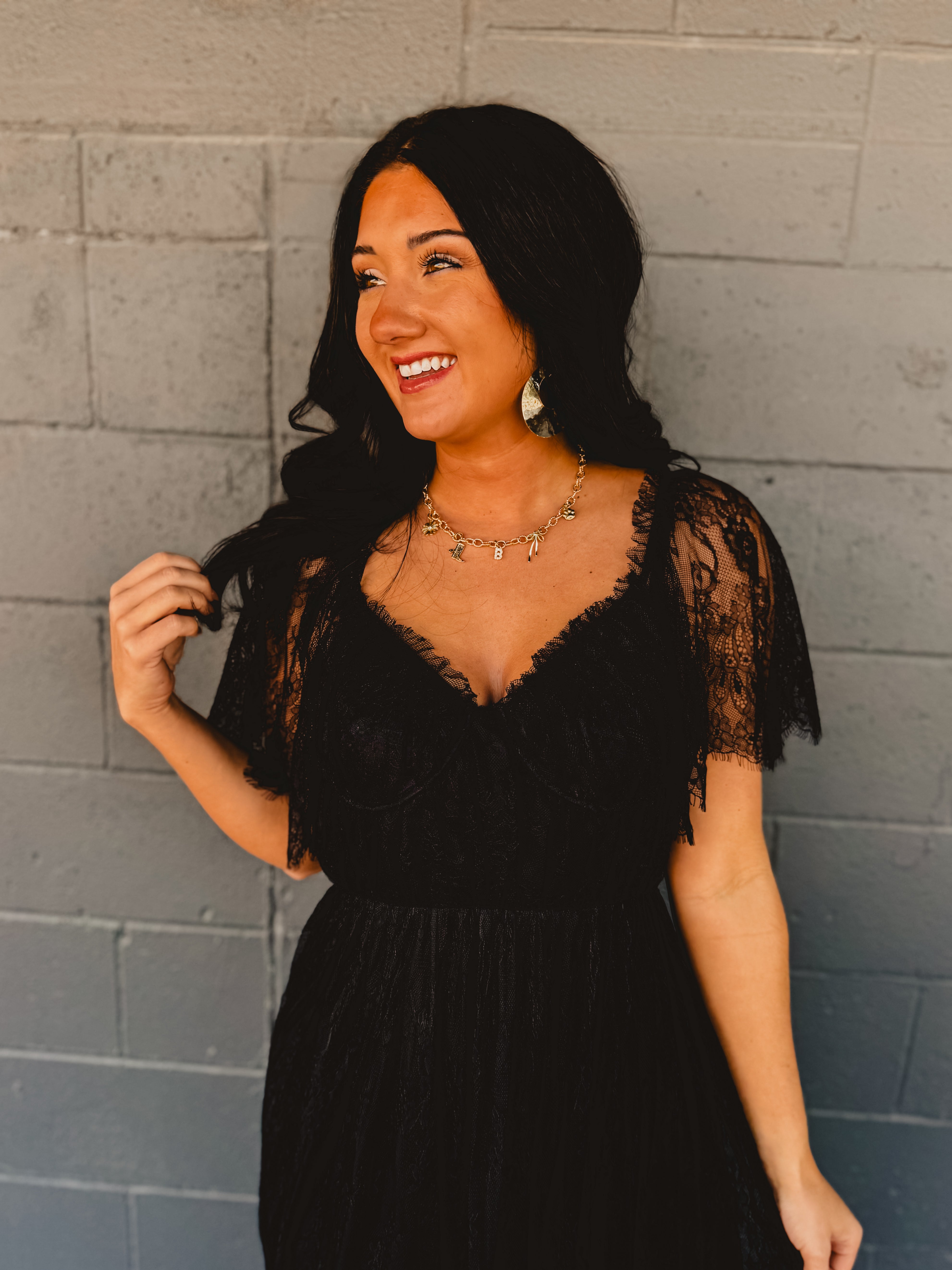 Floral Lace Overlay Maxi Dress - Black Medium Floral Lace Overlay Maxi Dress - Black Medium