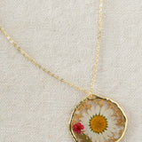 Natural Life Pressed Flower Necklace - White Daisy
