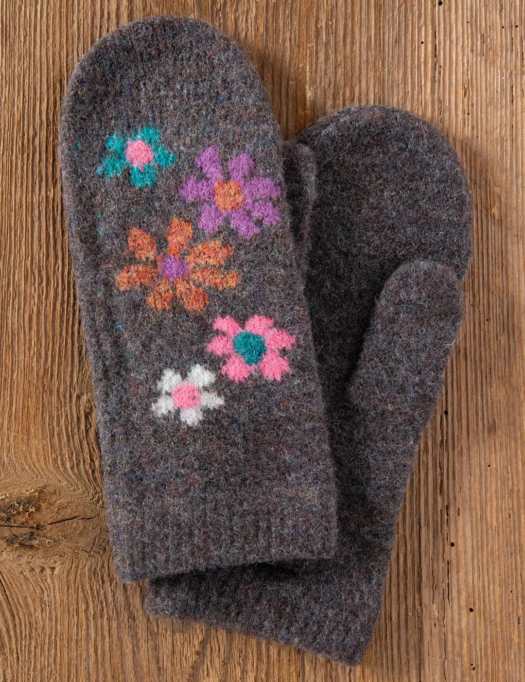 Natural Life Intarsia Mittens - Charcoal Daisy - Lace and Grace Boutique
