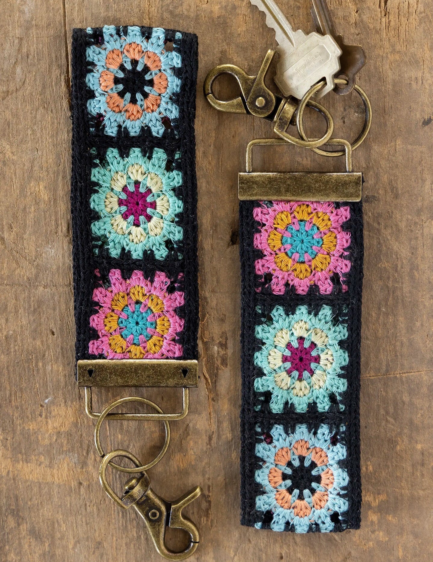 Natural Life Crochet Key Fob - Black - Lace and Grace Boutique