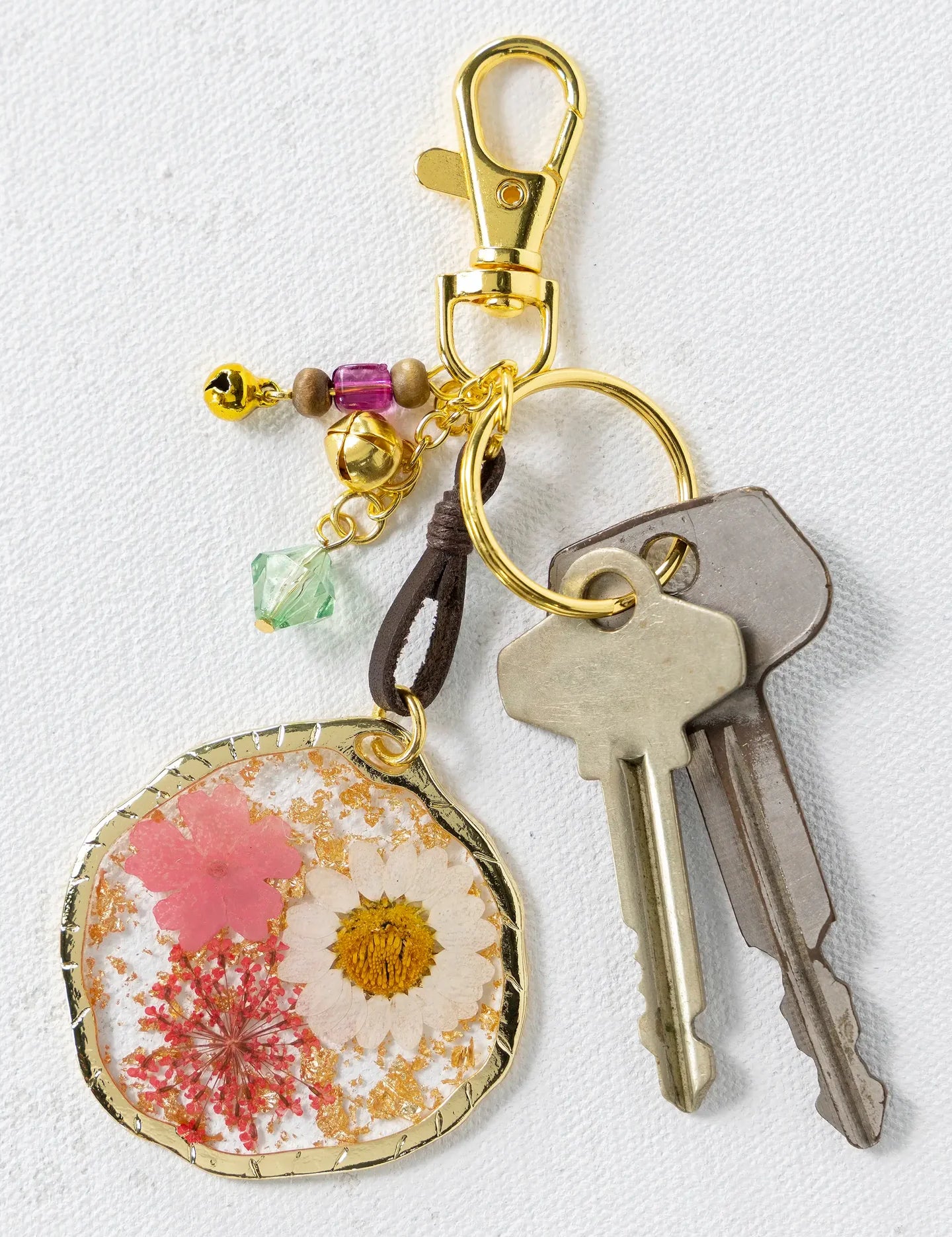Natural Life Pressed Flower Keychain - Lace and Grace Boutique