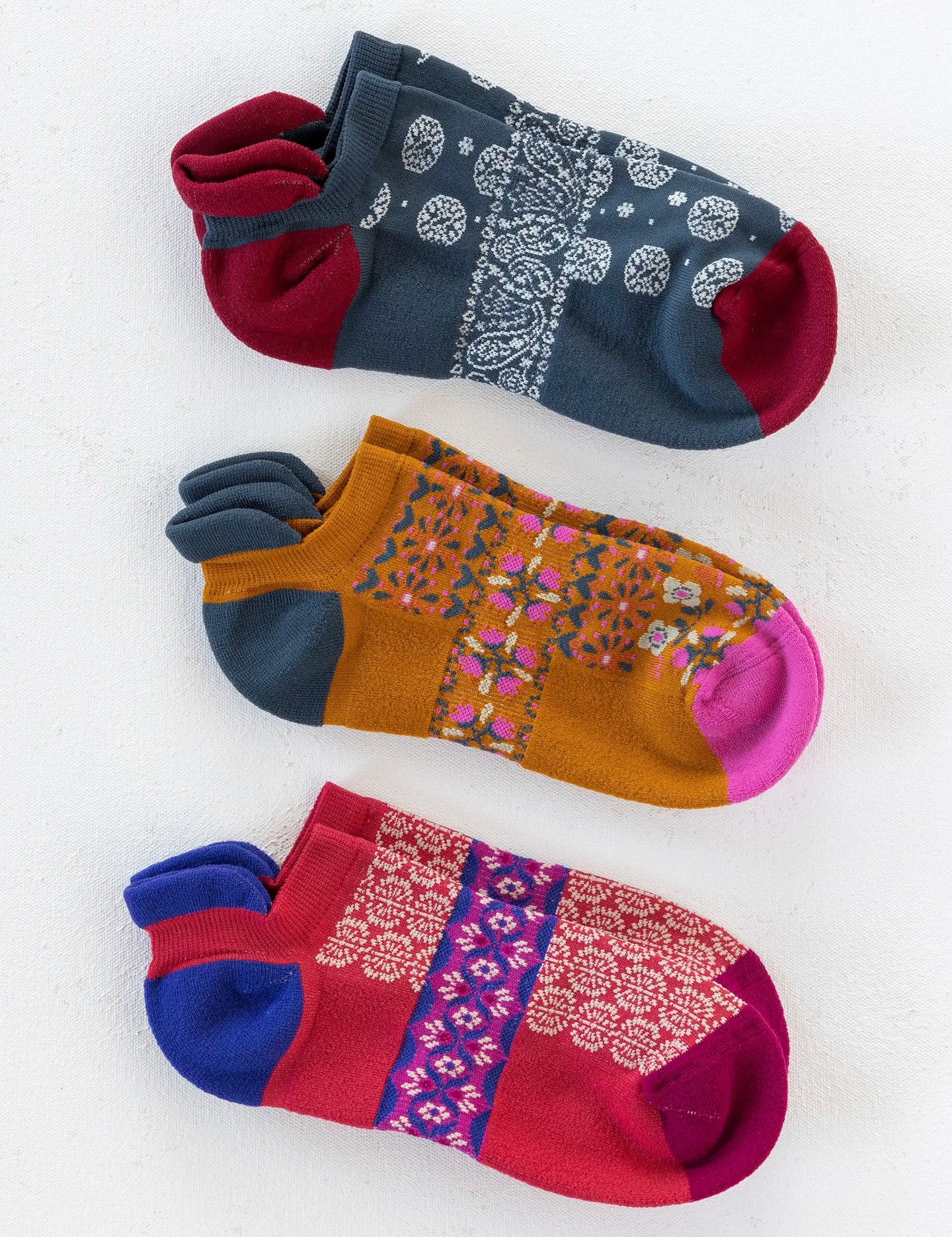 Natural Life Favorite Fitness Socks, Set of 3 - Navy - Lace and Grace Boutique