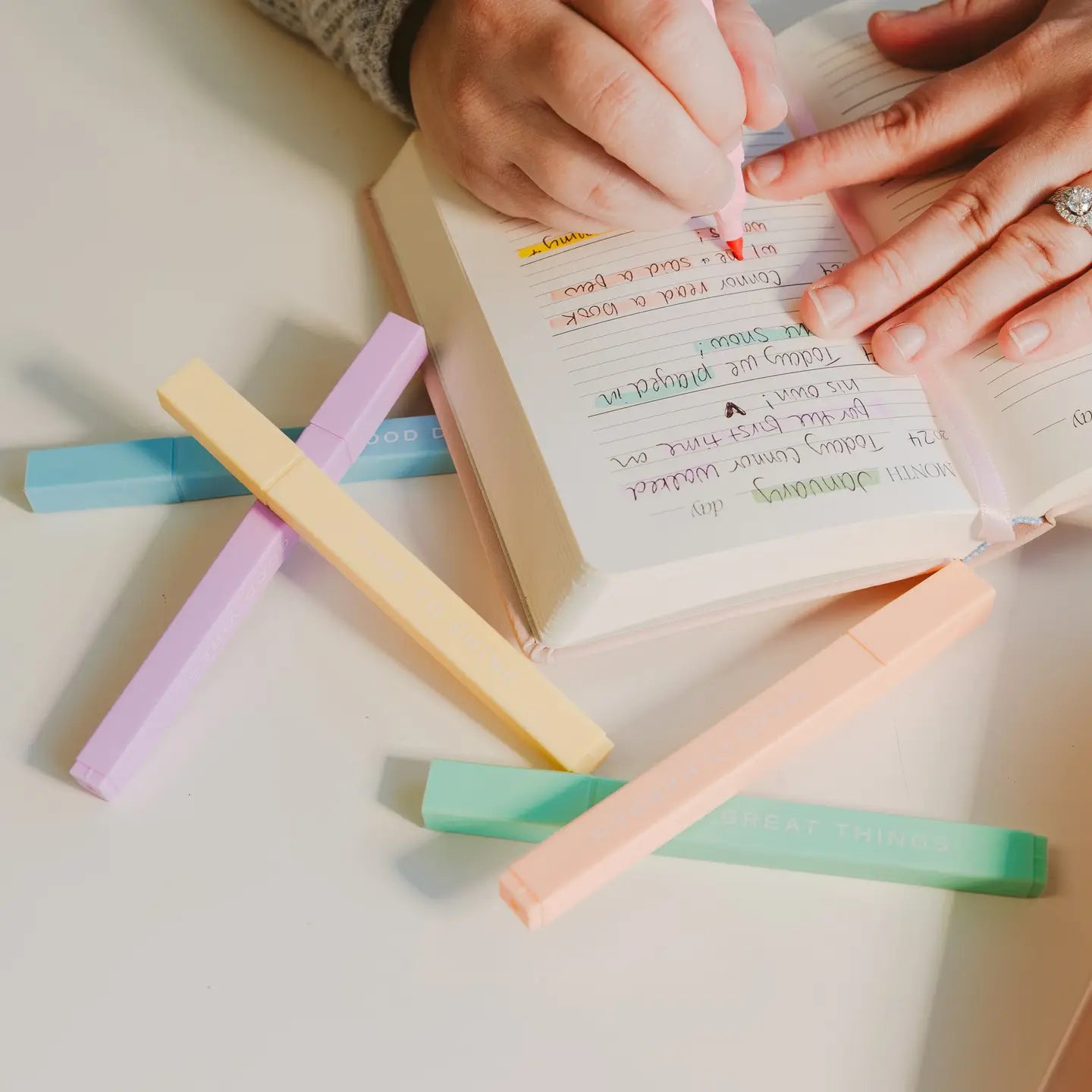 Inspirational Highlighters, Set of 6 - Multicolor - Lace and Grace Boutique